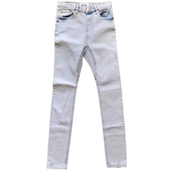 ❌SOLD❌ ONE TEASPOON Runaways Ultra Light Wash Skinny Leg Jeans - Size 24. - Picture 8 of 14